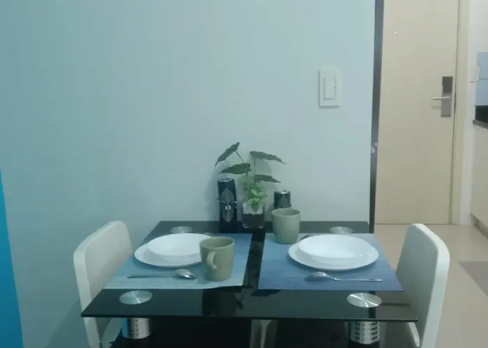 Luxurious In The Heart Of Makati Philippines Manila